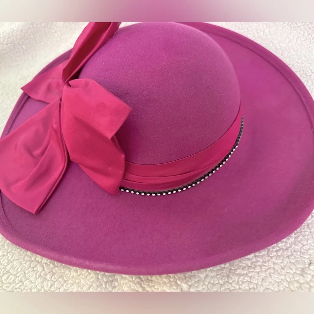 Imported Ra’mani Vintage Wool felt magenta hat with cranberry velvet headband.